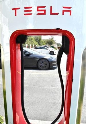 Citrus County's $700M Road Crisis: Fewer Gas Taxes, Crumbling Streets