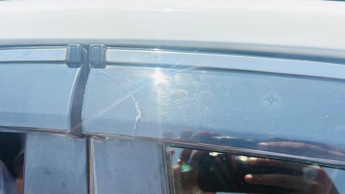 Kerala Minister O.J. Janeesh's Vehicle Attacked by DYFI Activists in Kannur Amid Rising Political Tensions