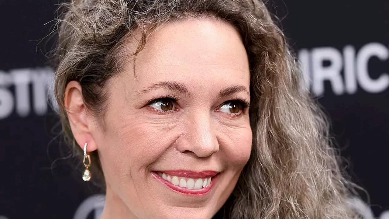 Market Developments: Olivia Colman Arrives at Zurich Film Festival in Stunning New Look for Wicker