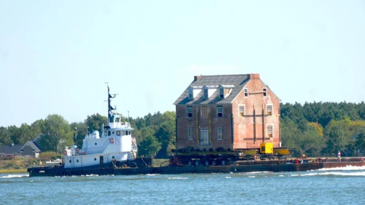 International Briefing: Family moves 255-year-old mansion 50 miles by barge across Chesapeake Bay