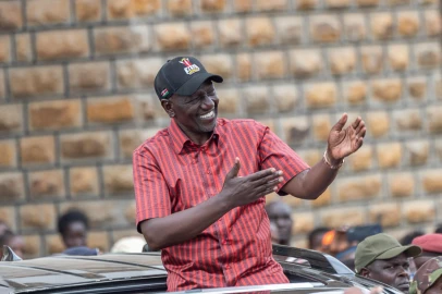 Economic Impact: Ruto issues title deeds in Mombasa as Coast tour enters final stretch