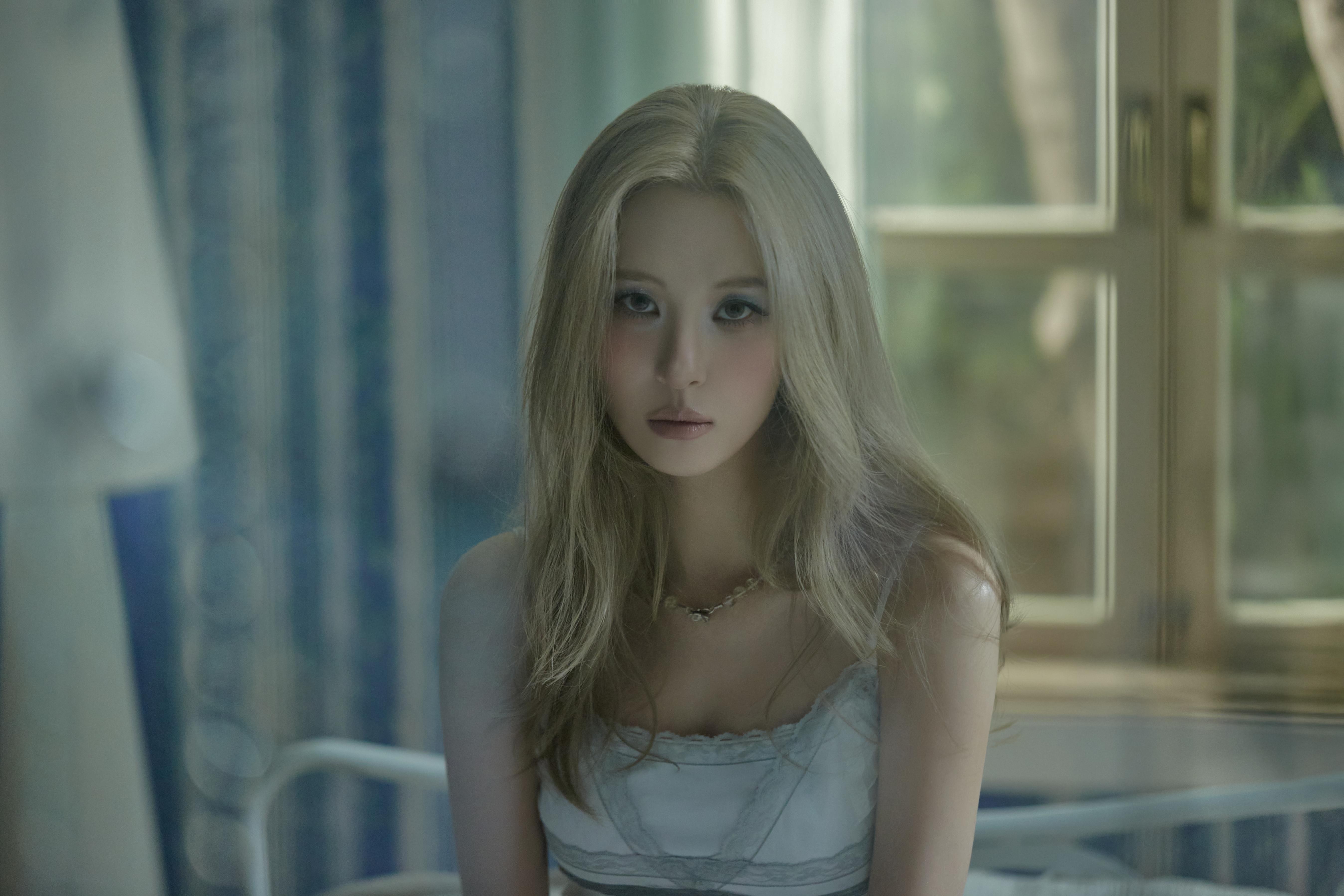 K-pop Star Sunmi Loves Notion and Ear Cleaning Videos Shaping Next Phase of Innovation