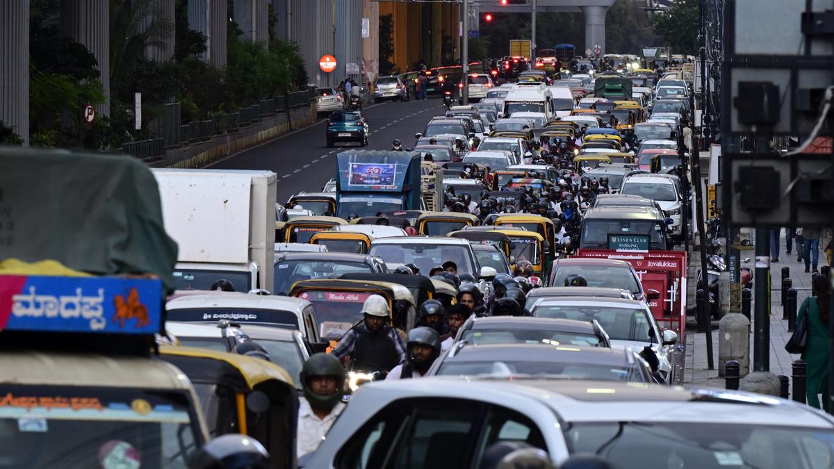 AI Traffic Cops Under Fire: Bengaluru's Automated Challans Face Accuracy Test