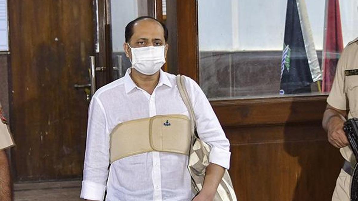 Antilia Bomb Scare: Mumbai Court Grants Bail to Ex-Cop Sachin Vaze as NIA Court Questions UAPA Applicability