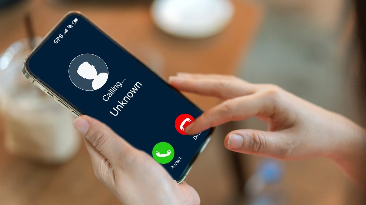 Developing Story: Hongkongers lose HK$220 million to customer service scams in August