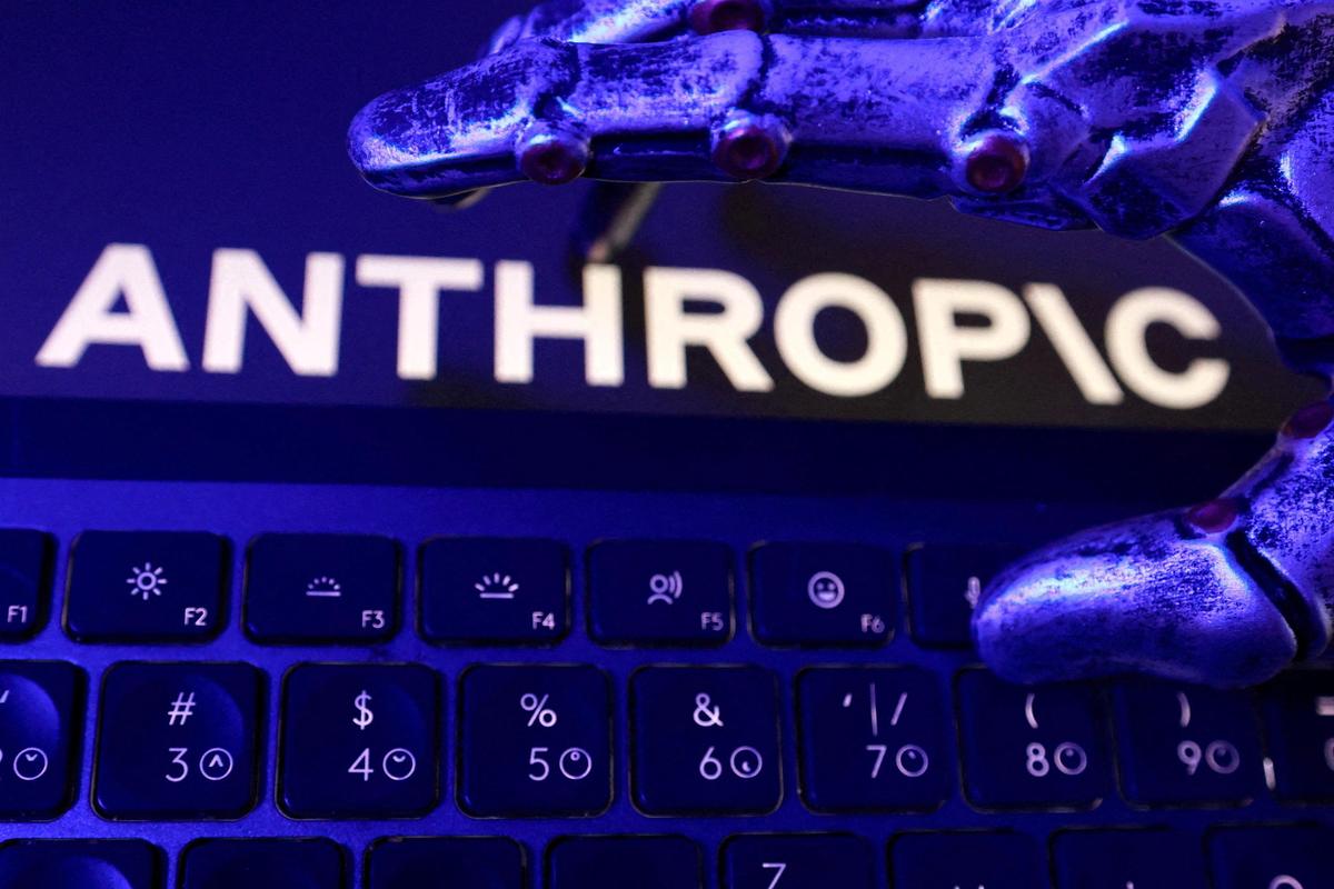 Geopolitical Dispatch: Anthropic warns government attitudes may hurt customer ties, IPO prospectus shows Shifts Diplomatic Posture