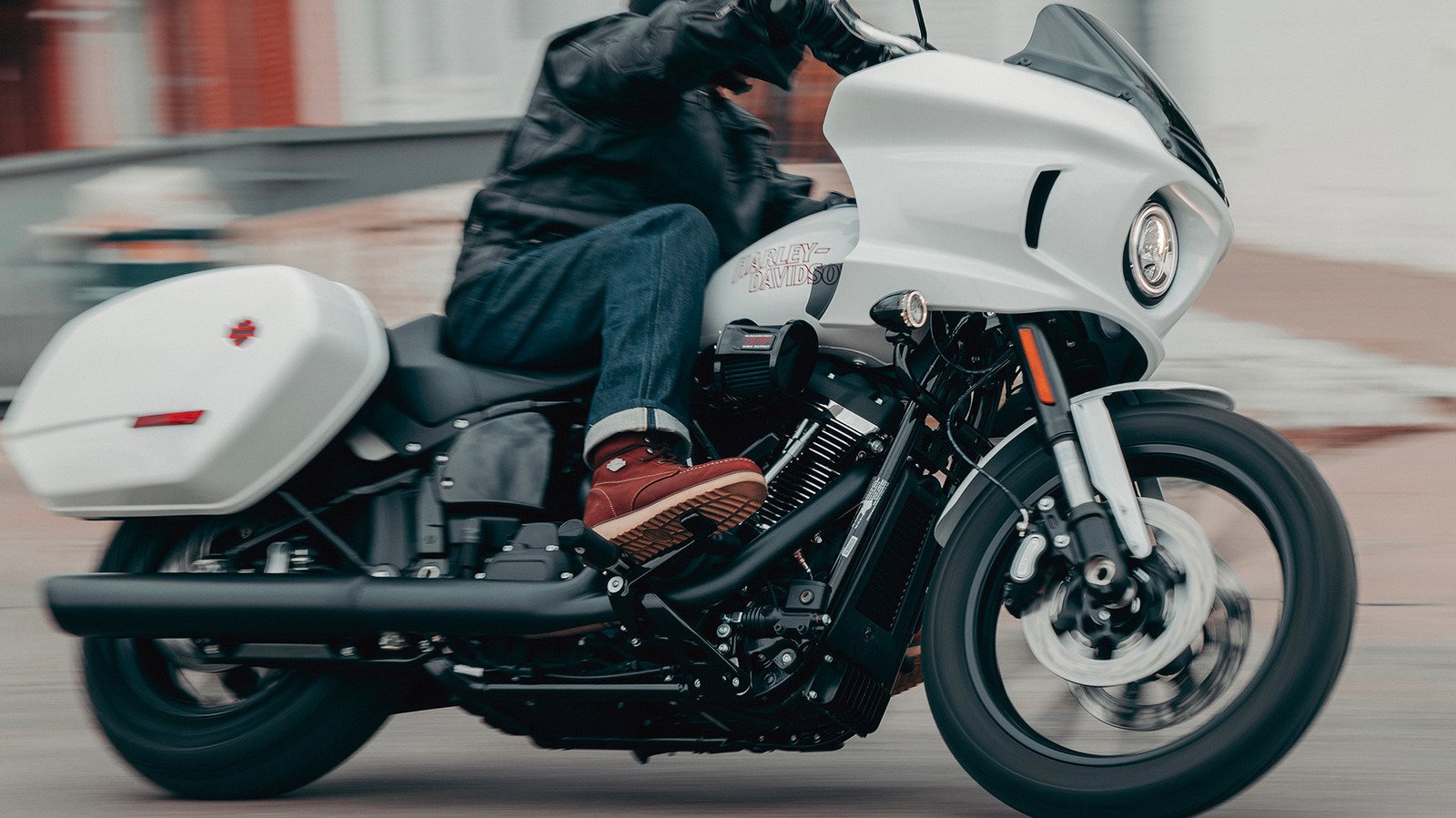 Mid vs. Forward Controls: The Peg Placement That Could Save Your Cornering