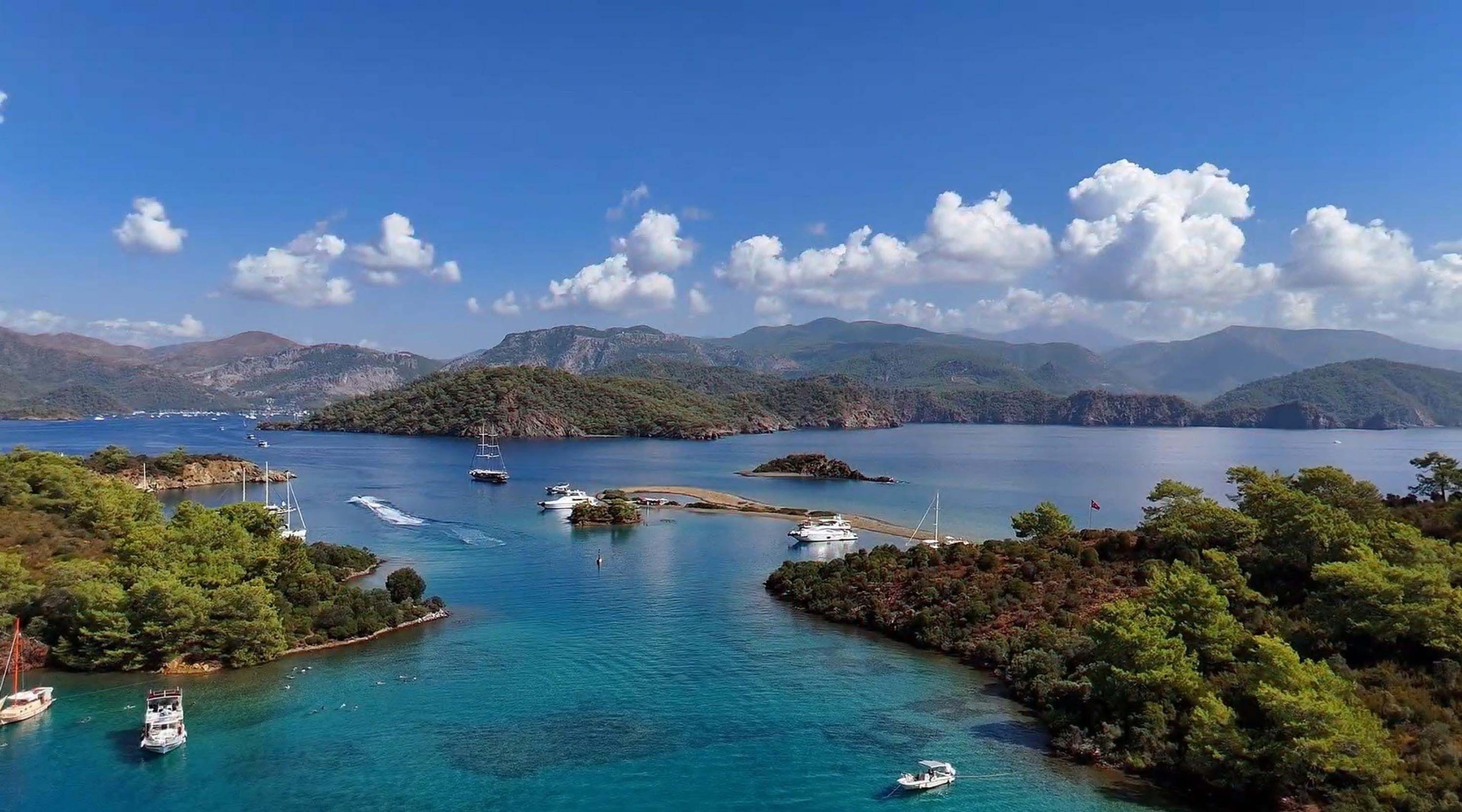 Market Developments: Athens, Paris consider cable route change near Türkiye: Greek reports