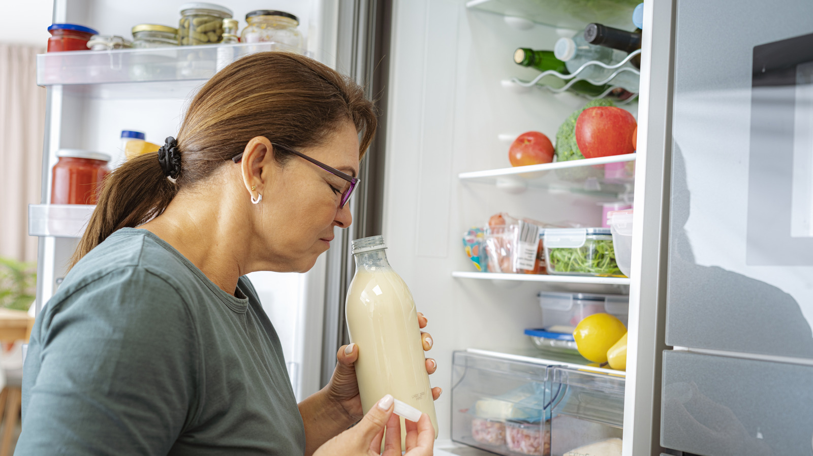 How to Clean Your Refrigerator's Air Filter (and How Often You Should)