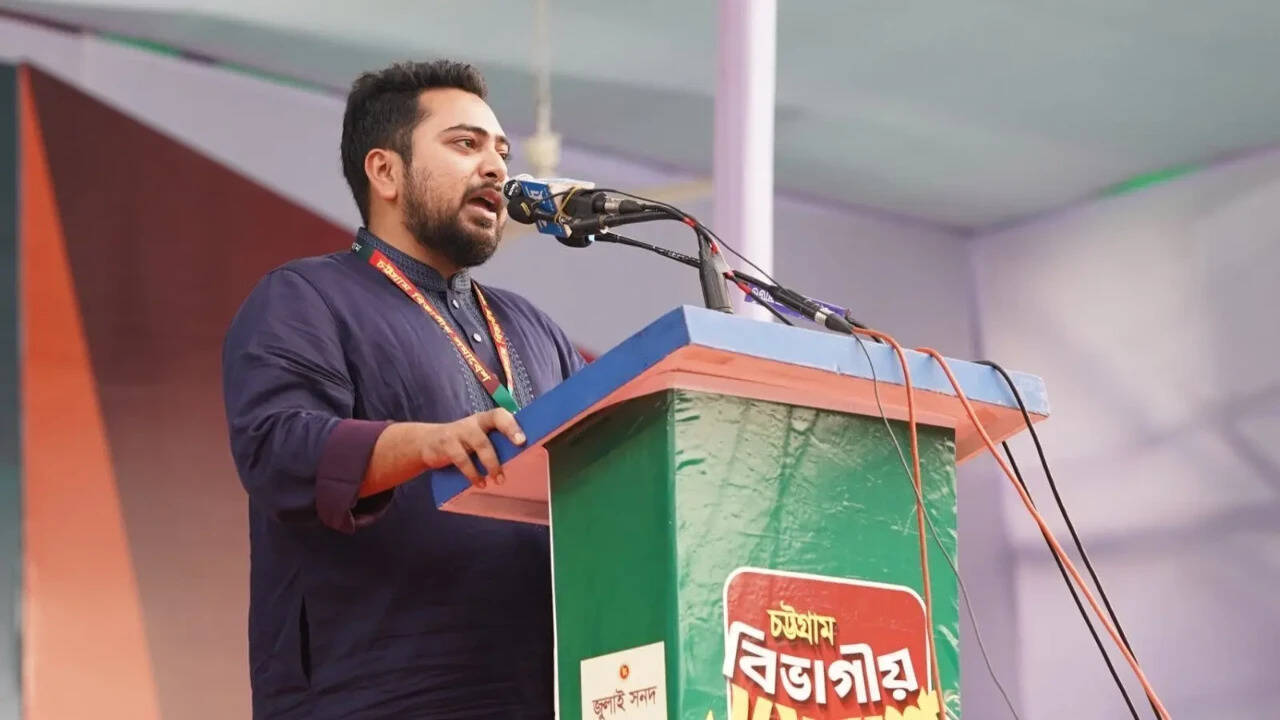 Bangladesh Party Backs CJP Stir, Ex-yunus Aide Seeks Modi's Fall