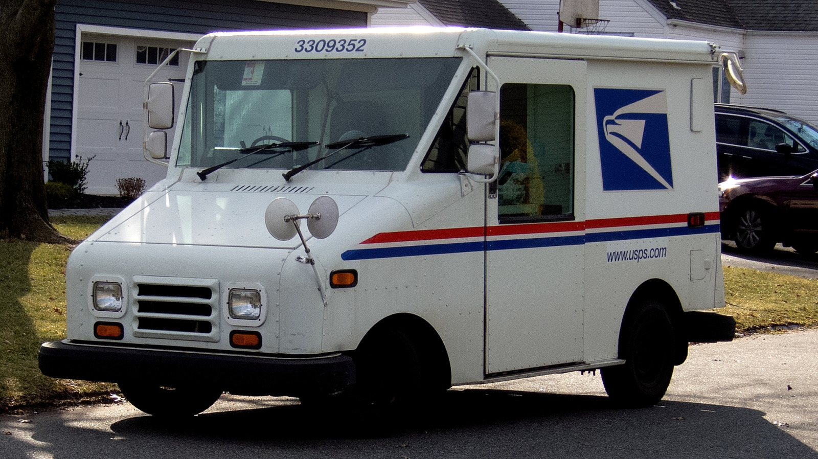USPS Wants to Improve 'community Safety' With New Mail Truck Cameras