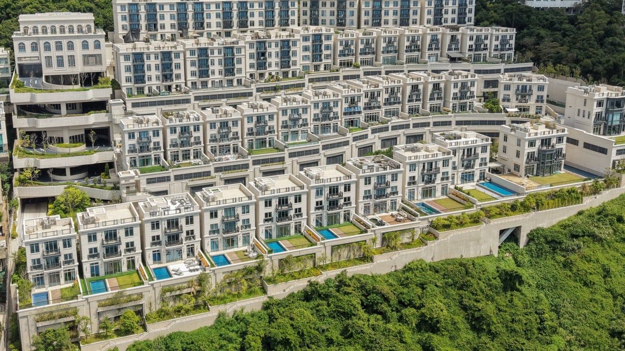 Developer of One Stanley Pledges 6-year Warranty and Checks Amid Steel Bar Probe
