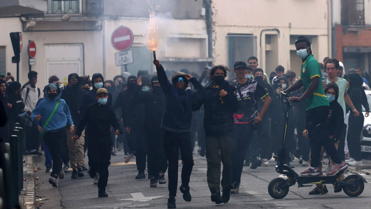 Developing Story: France rocked by protests as nearly 400 schools close amid student-police clashes