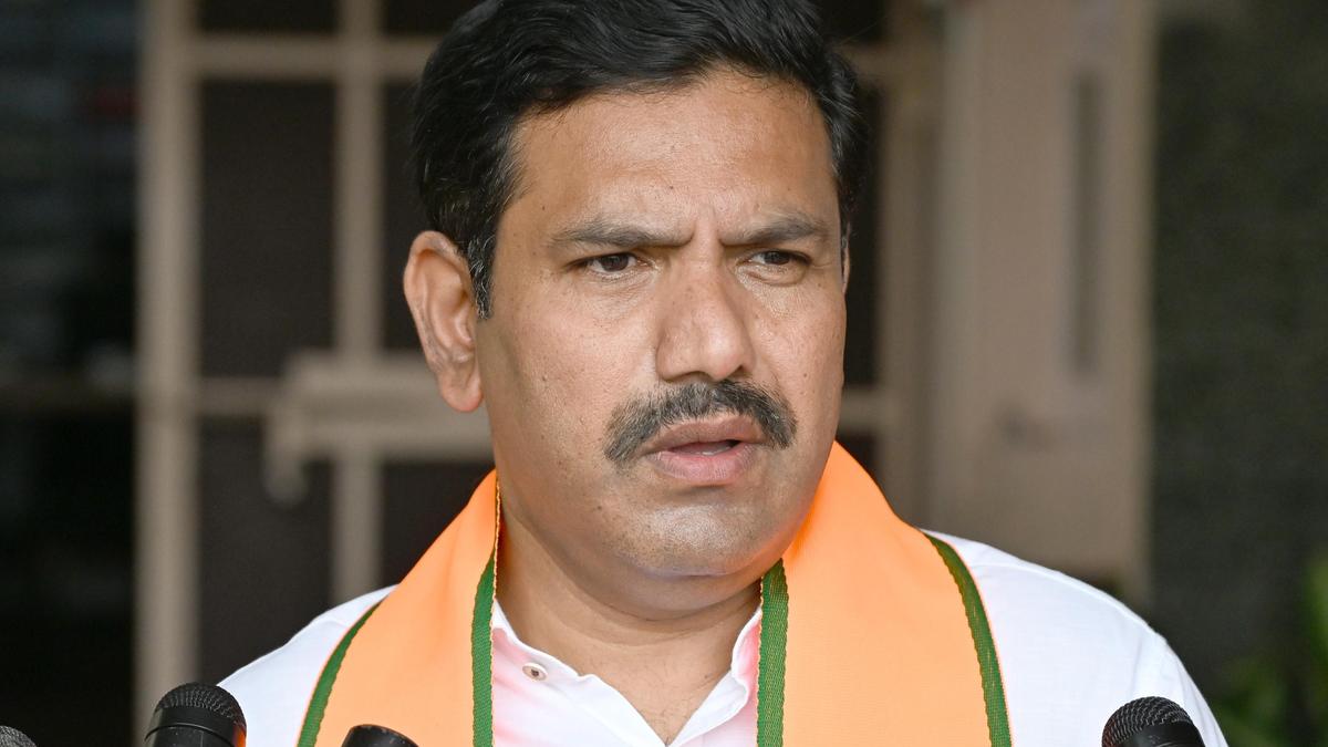 Telangana Water War Erupts: BYV Accuses Congress of Political Release