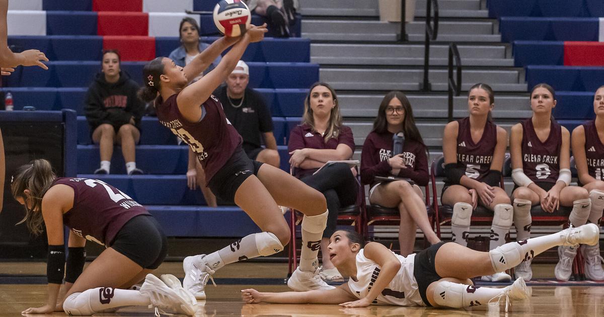 Economic Impact: Clear Lake sweeps Clear Creek in key match to end 1st half of district