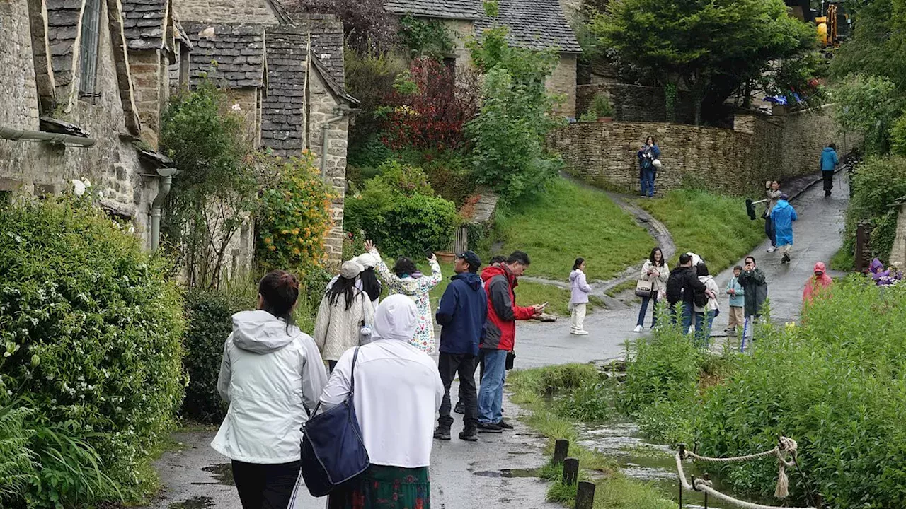 Tourists Overrun Bibury, Locals Fight Back As Village Faces Traffic Chaos