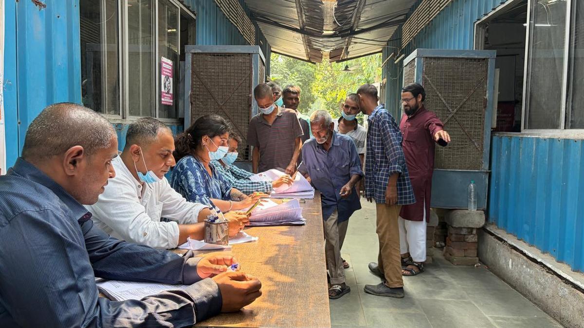 Homeless Voter Enrolment Crisis: Only 747 Applications in Delhi SIR, NGO Alleges Lapses