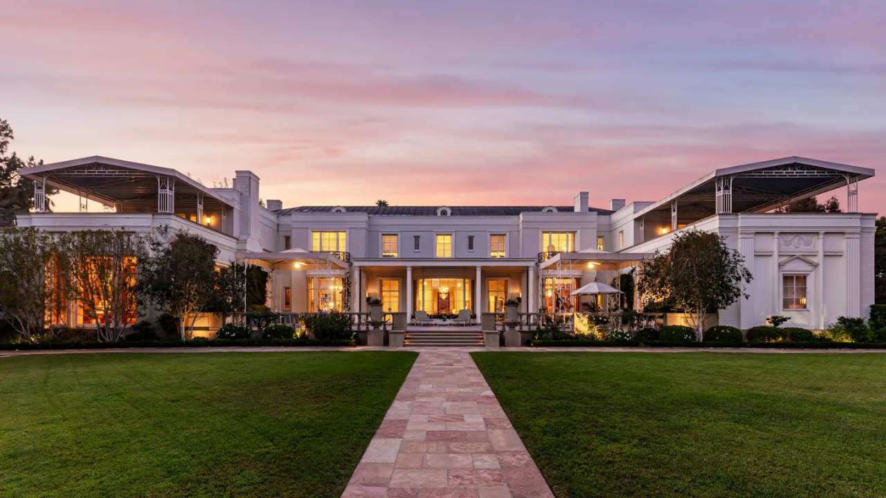 Developing Story: Peter Thiel bought $250m-listed LA mansion at foreclosure for $130 million