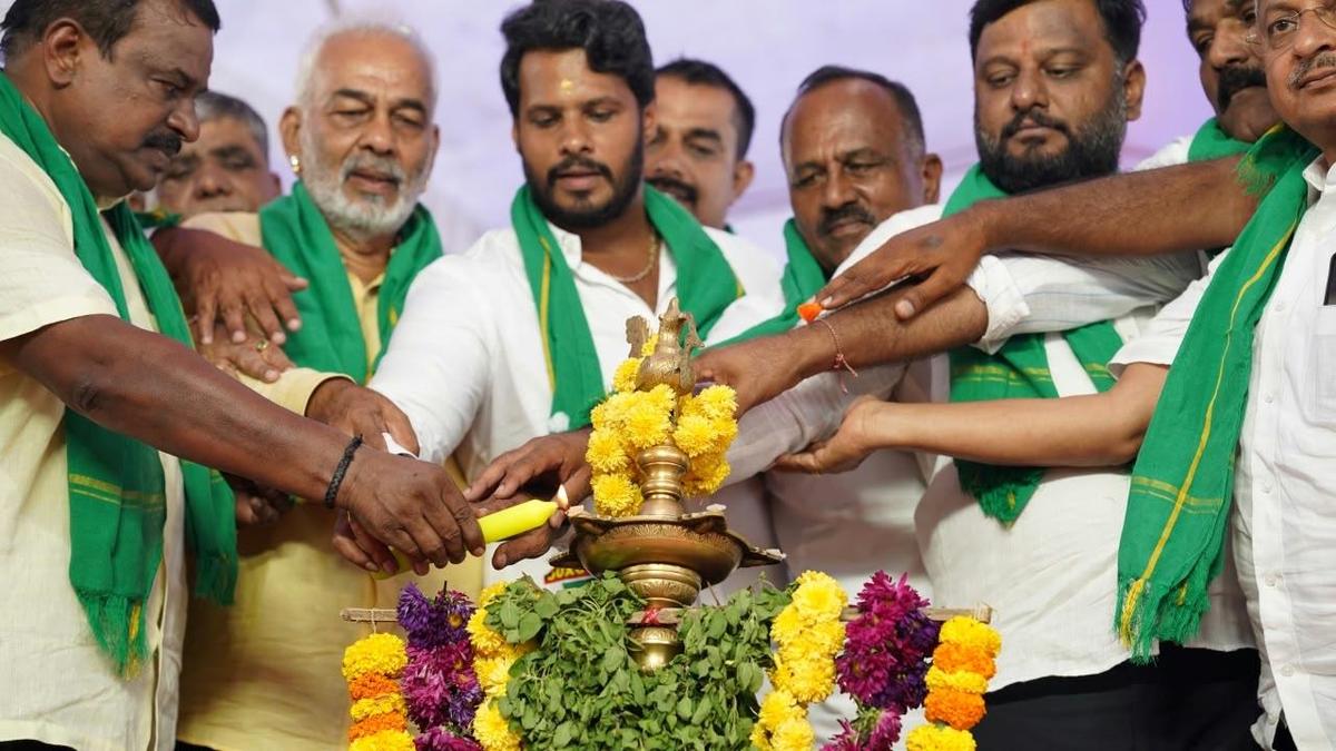 Nikhil Questions Adequacy of ₹2,500 Relief for Drought-hit Farmers