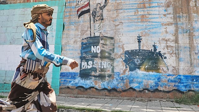 Yemeni Government Forces Launch Major Offensive to Retake Houthi-held Territory