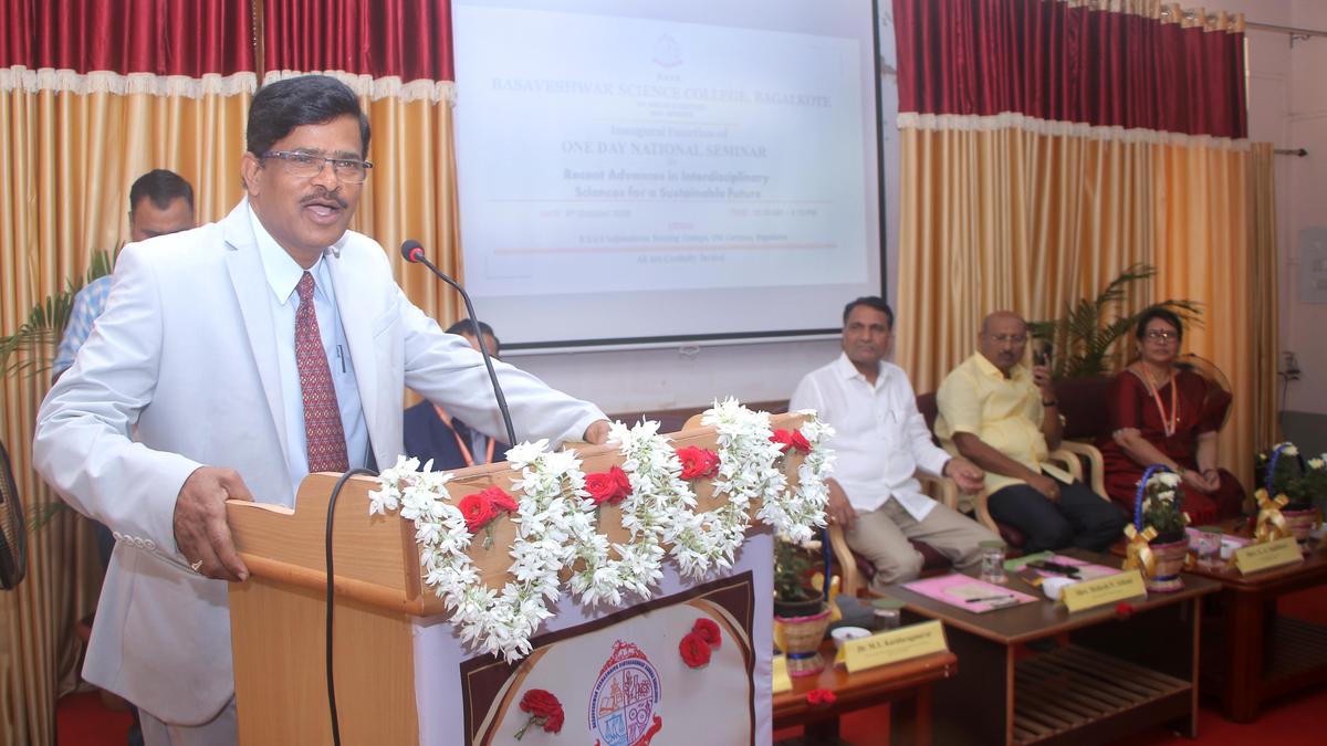 Youth Must Embrace Interdisciplinary Knowledge for All-Round Progress, Says Retired Professor