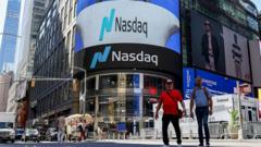 Tech Stocks Plunge as AI Spending Surges Toward $1 Trillion