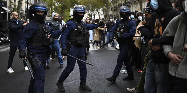 France Summons Iranian Ambassador Over 'disinformation Campaign' on School Protests