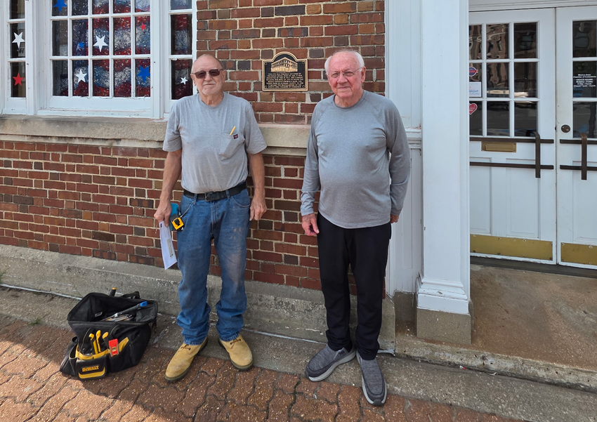 Market Developments: New plaque hung in the Square District