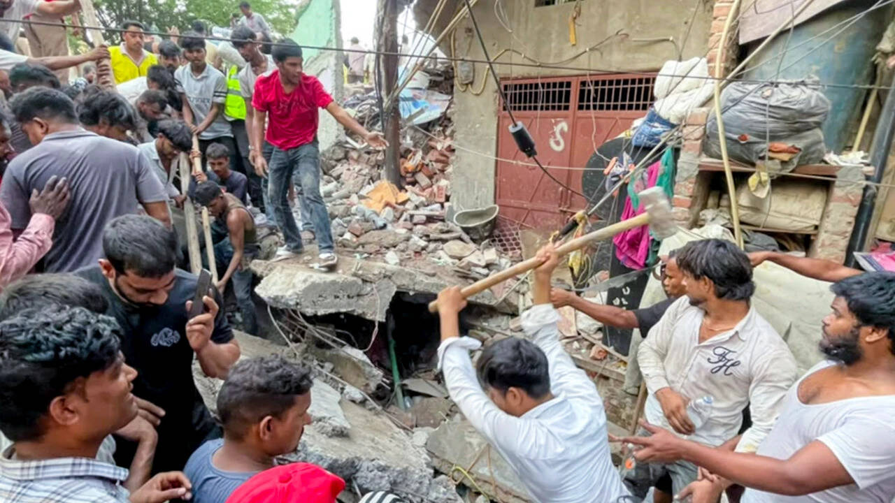 Delhi Building Collapse: 1 Dead, Several Injured As Rescue Op Continues