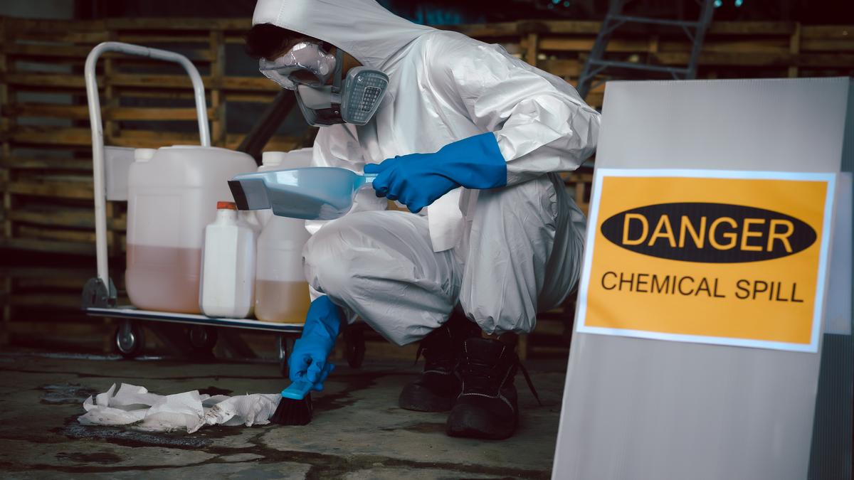 Chemical Leak at Dyeing Unit Leaves 50 People With Breathing Difficulties in Salem