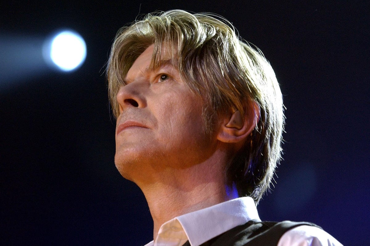David Bowie’s ‘Striking and Personal’ Self-Portrait Hits the Auction Block at Sotheby’s