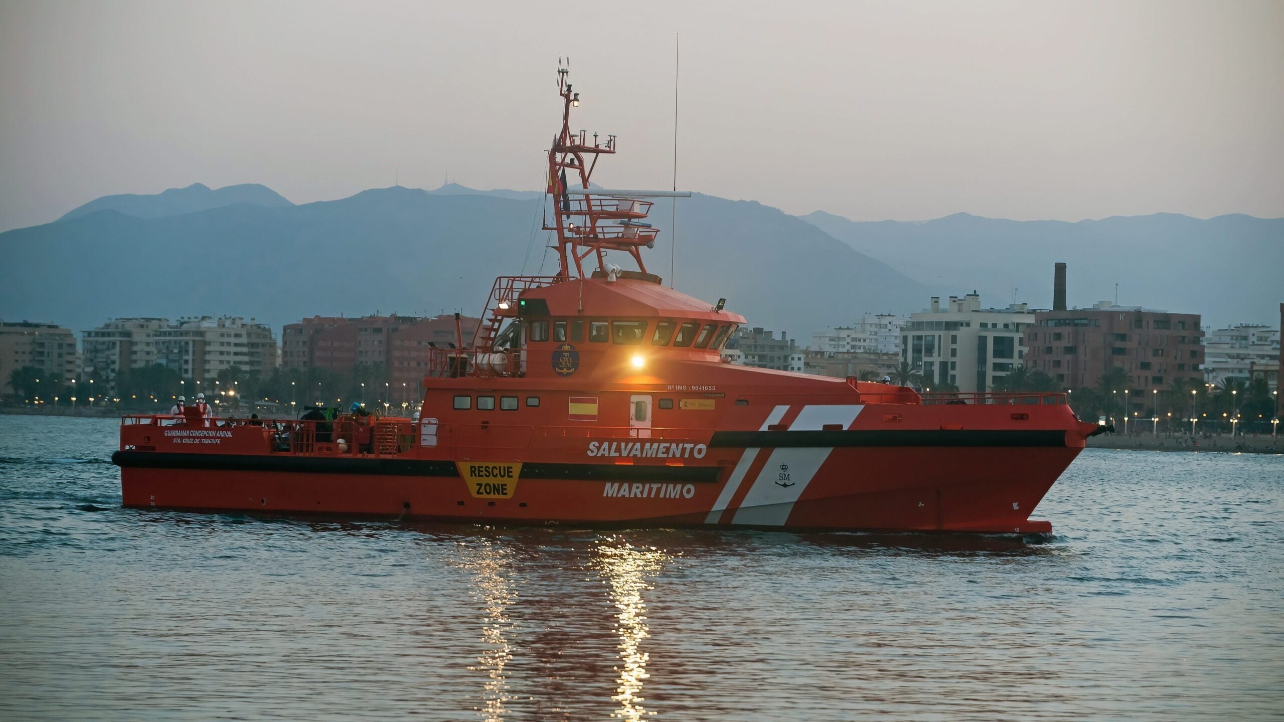 Market Developments: Body in wetsuit and rubber ring is pulled from the Estepona coast – the fourth discovered on the Costa del Sol in just a month
