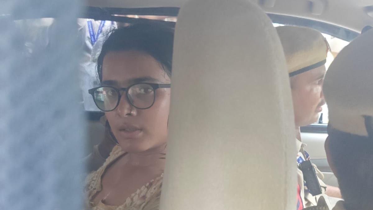 Delhi Protest Erupts: Hundreds Detained, Including Journalist Neha Who Accused Cop of Sexual Harassment