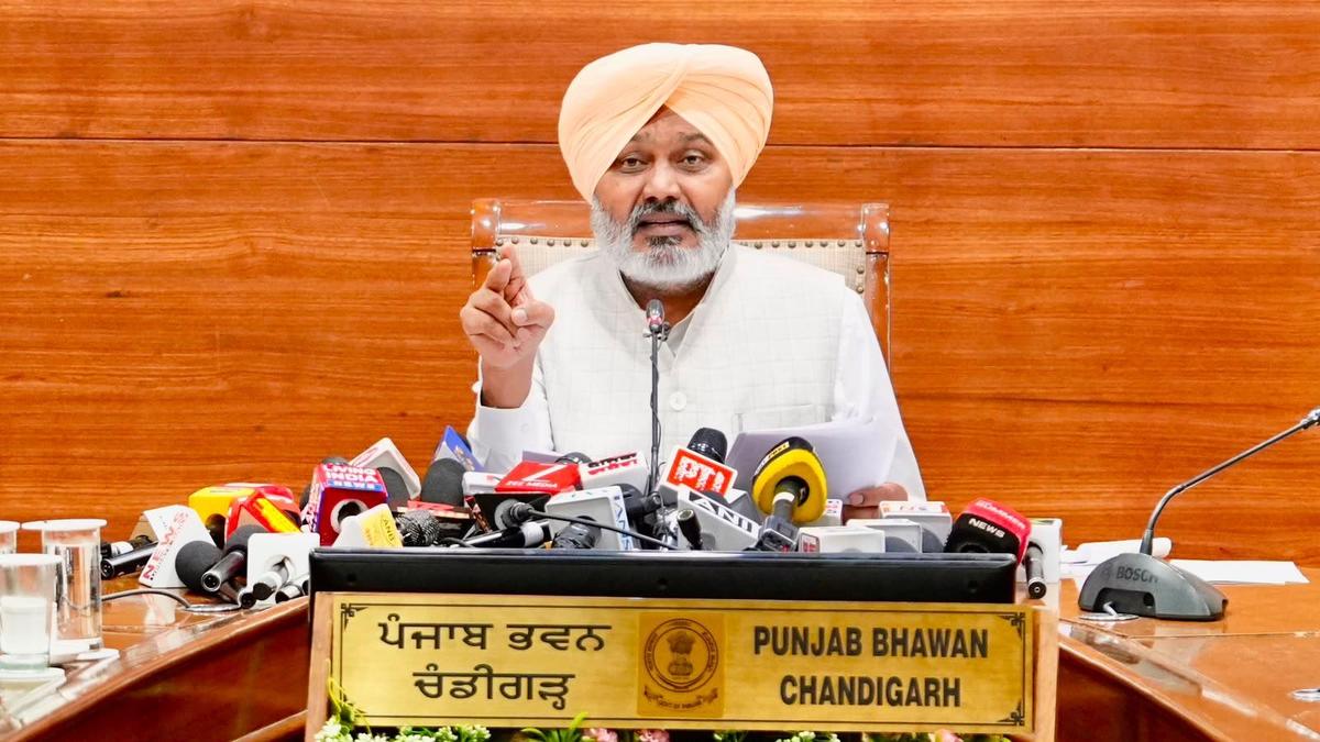 International Briefing: Do you support anti-sacrilege bill or not: AAP leader Cheema asks Pargat Singh