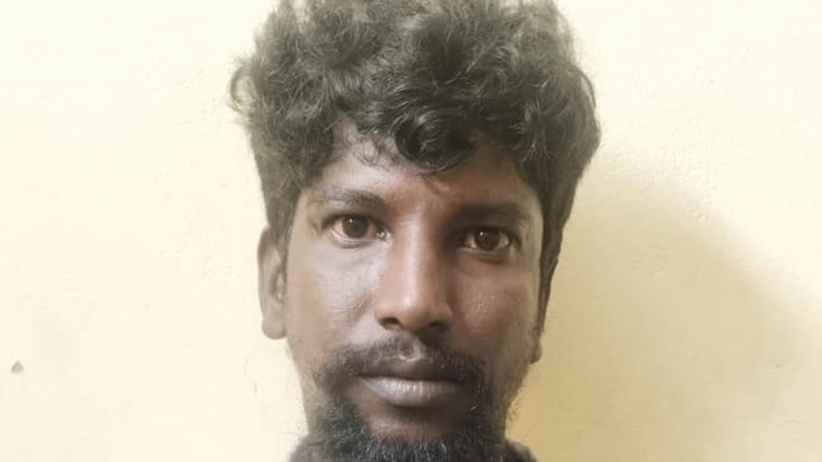 Global Perspective: Tambaram police shoot wanted history-sheeter in the leg, arrest him in Manimangalam