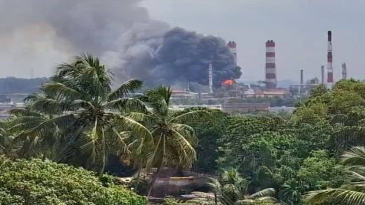Developing Story: Blast inside Mangaluru refinery: Loud explosion sound, dense smoke reported