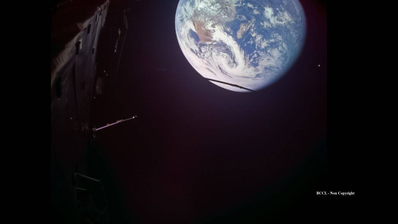 Jupiter-bound Spacecraft Gains 3.5 Km/s Using Earth’s Gravity