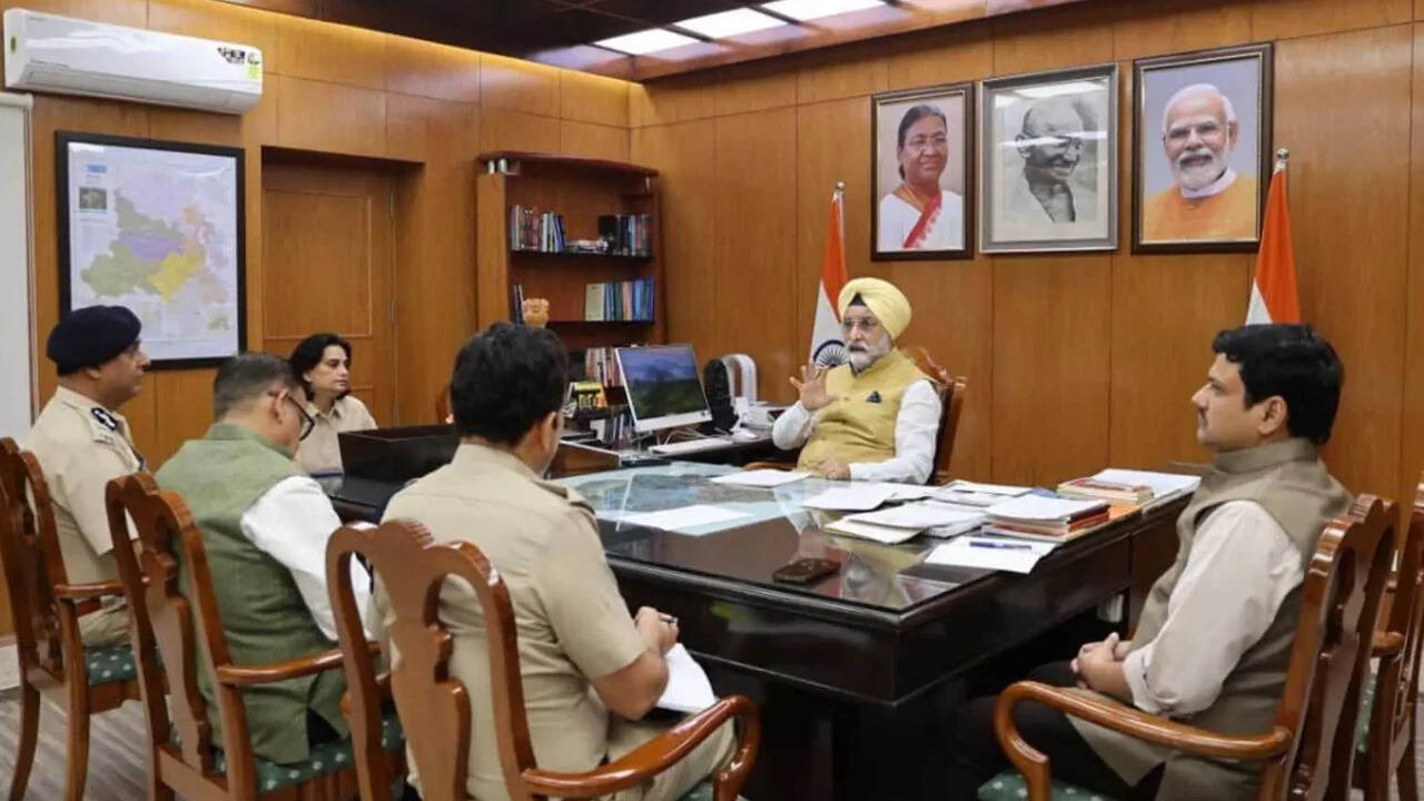 Delhi Police Acp's Additional DCP Charge Withheld Amid Harassment Inquiry
