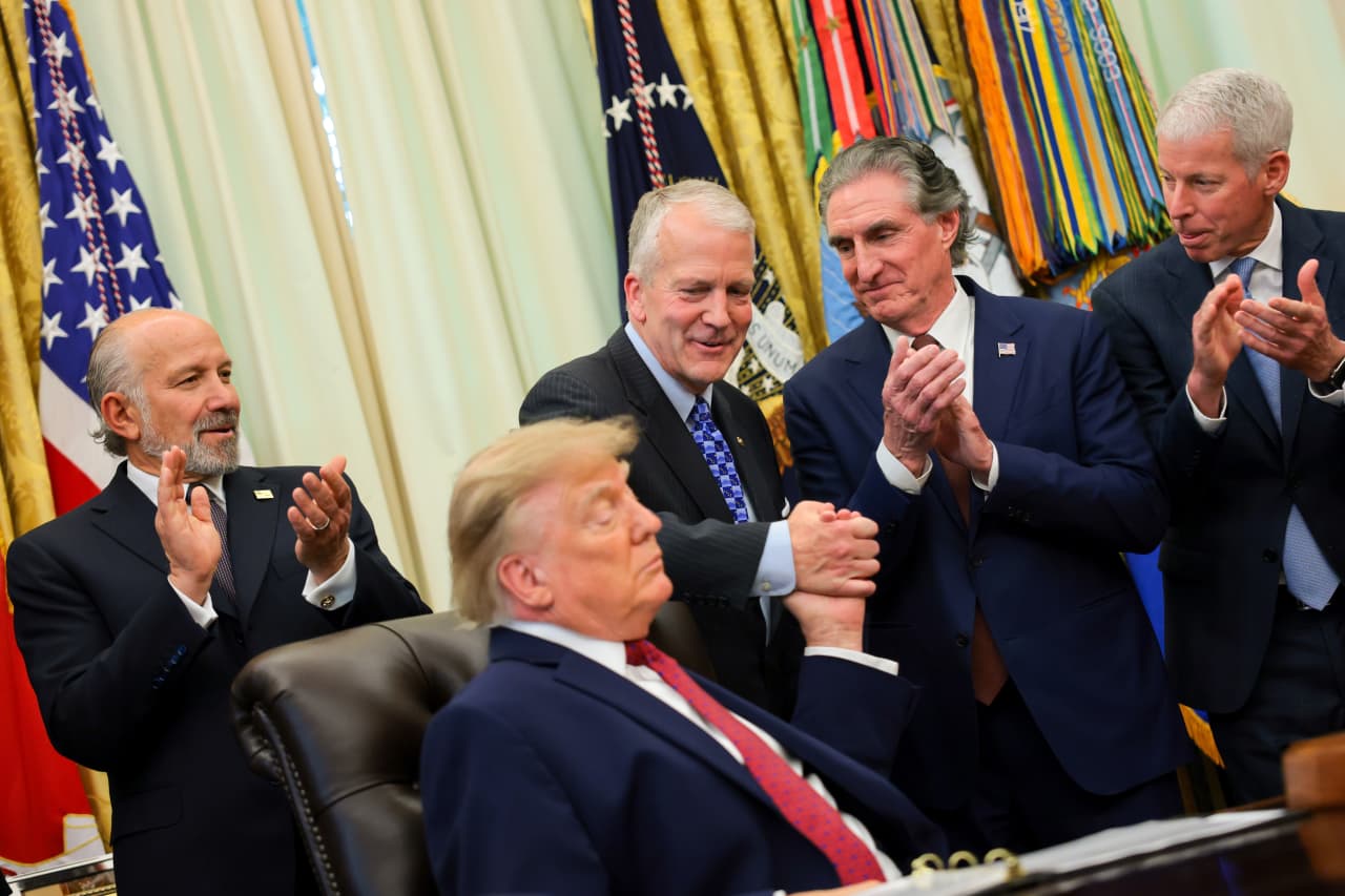 Commodities Outlook: Trump touts economic wins in battleground states — like a $54 billion Alaskan pipeline — as the midterms draw closer as Global Supply Balances Shift