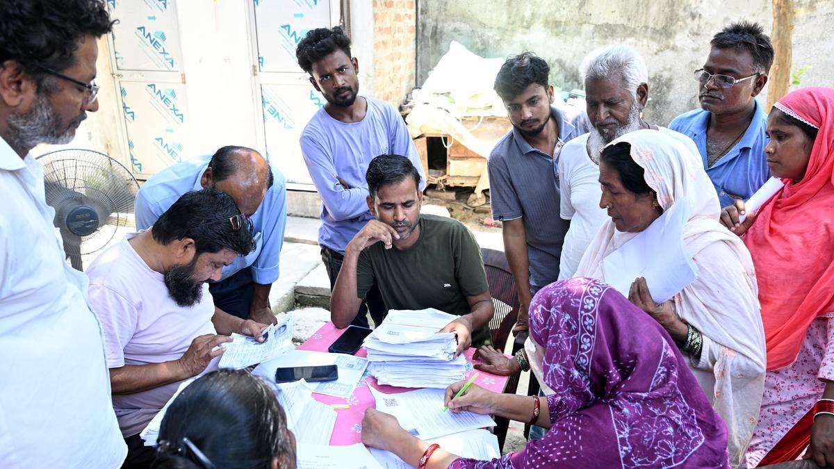 Voter Purge Crisis: 1.38 Crore Deleted from Rolls in Bihar and West Bengal Ahead of 2025-26 Elections