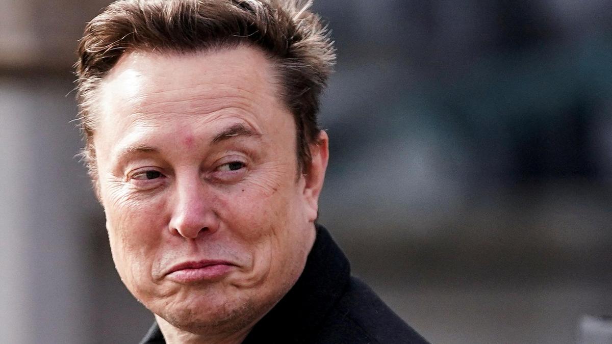 Musk Slams Ambani's Online Supporters Over 'Absurd Hypocrisy' in India Internet Clash