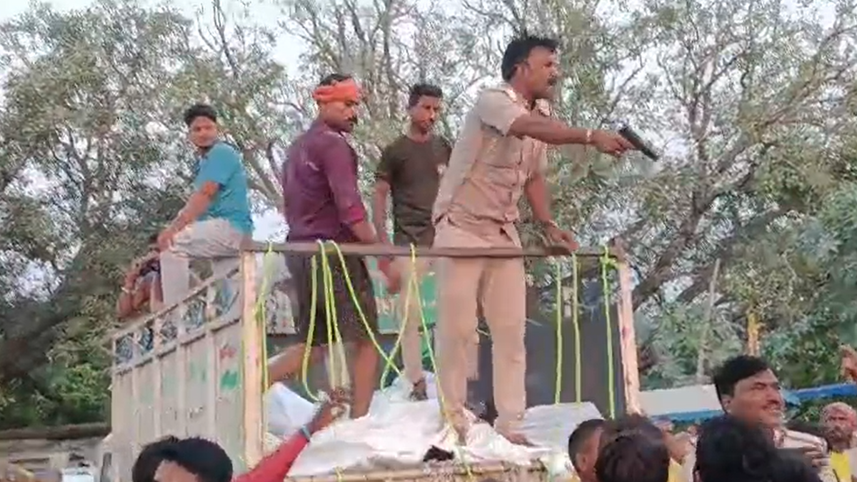 SI Suspended for Pointing Pistol at Flood Victim During Distribution of Relief Materials in Bihar’s Saran