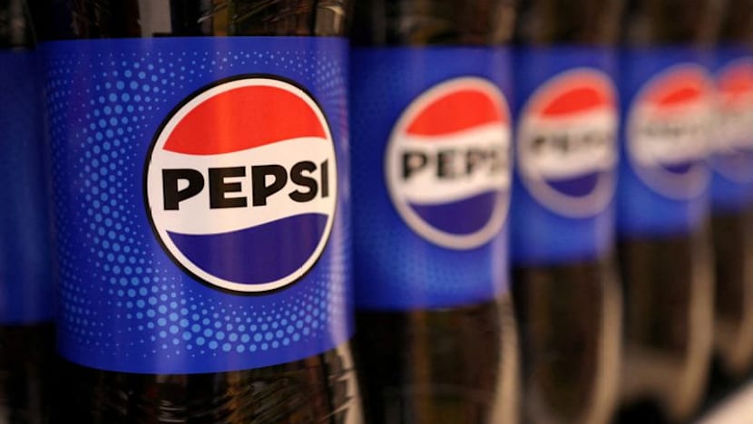 Pepsico Cuts Forecast, Deepens Cost Cuts As N.america Recovery Drags