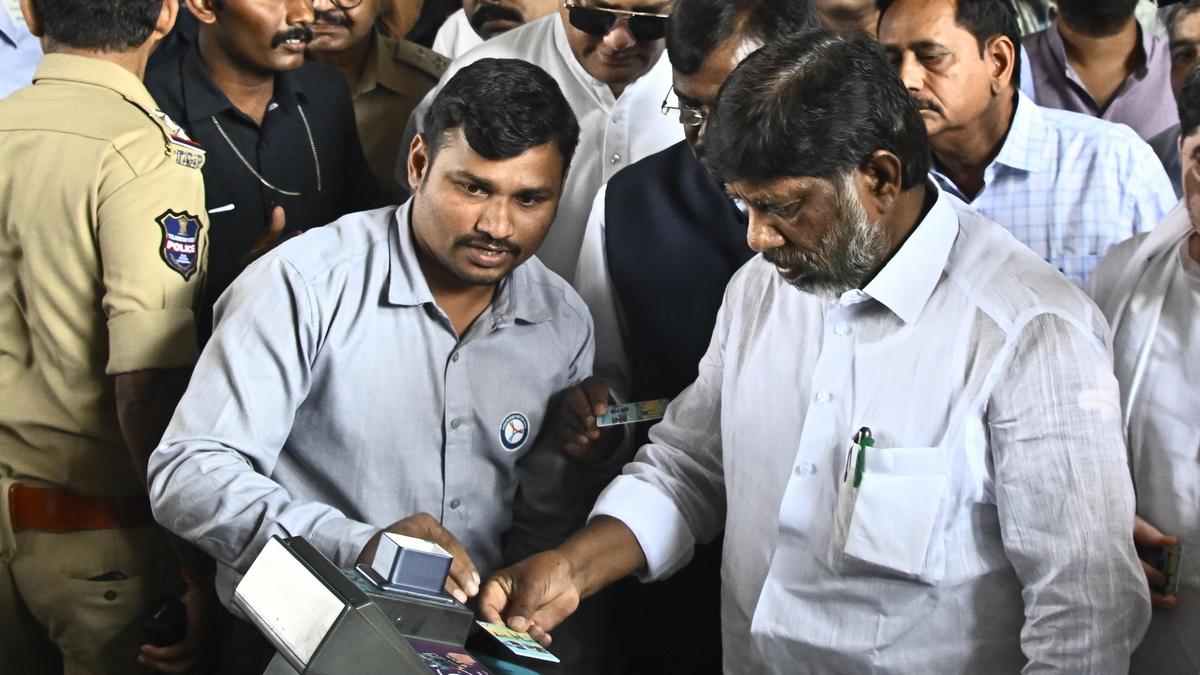 Hyderabad’s ₹8,500 Common Mobility Pass Flops as Commuters Cry Foul