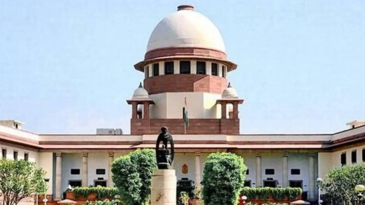 Cops, govt have failed to ensure public safety in Delhi: Supreme Court