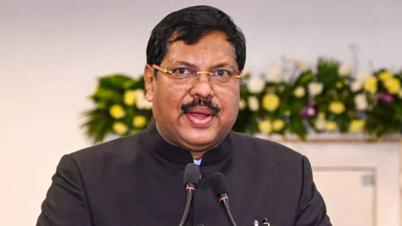 Judicial Impropriety': Ex-cji Gavai on SC Judge Bhuyan's Remarks Criticising SIR