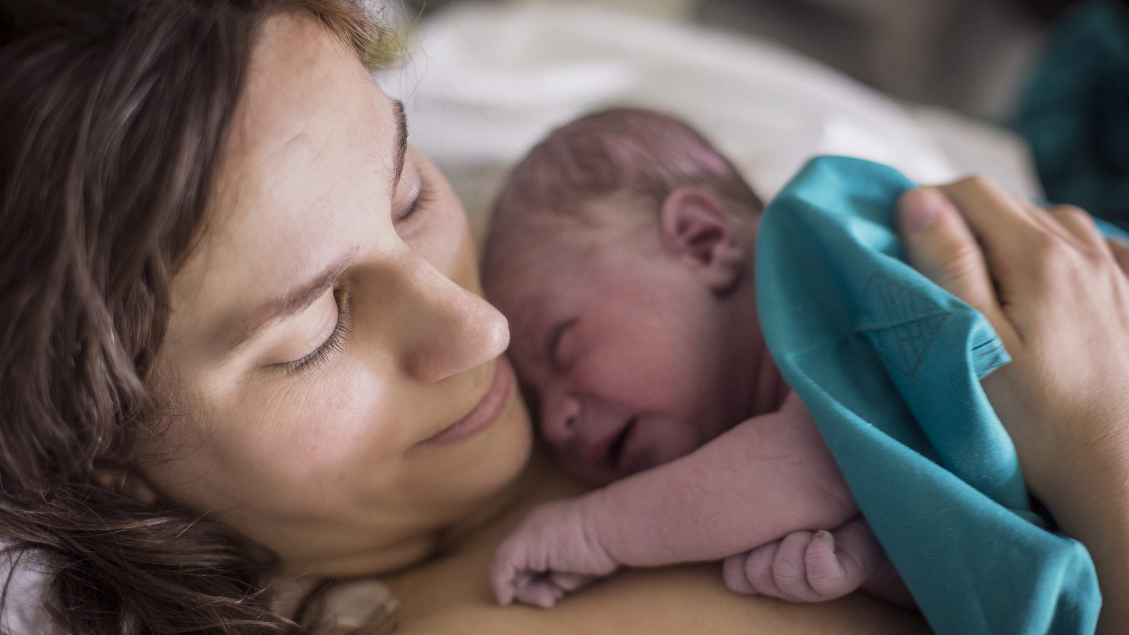 Market Developments: New Dublin mural launched to celebrate and promote breastfeeding