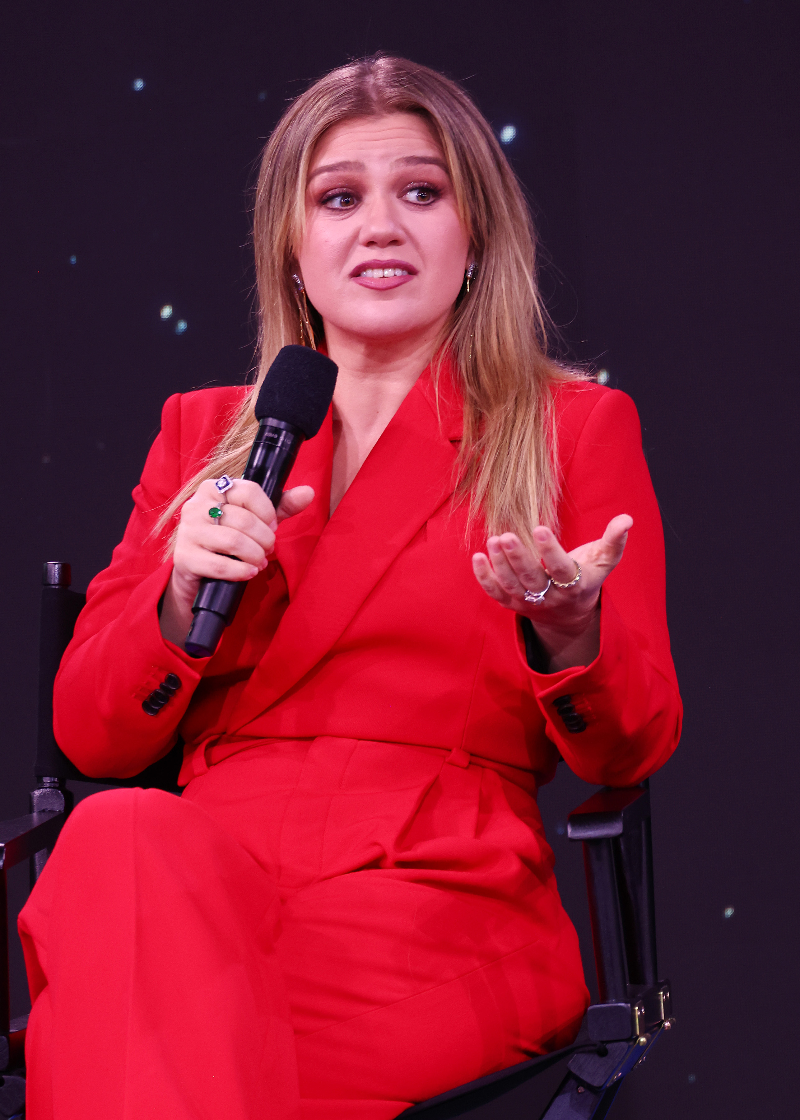Brooklyn Store Outed by Kelly Clarkson for Alleged Poor Treatment Responds, Claims Singer Wanted Item That Wasn’t for Sale