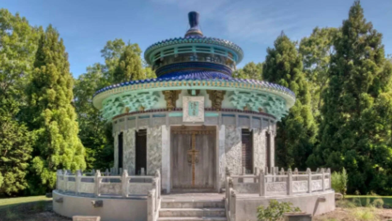 Developing Story: Manhattan doctor bought Bridgehampton estate for $3.95m, now asks $7.5m