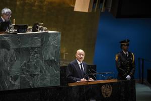 Saudi-backed Yemeni Government Declares War Against Houthis